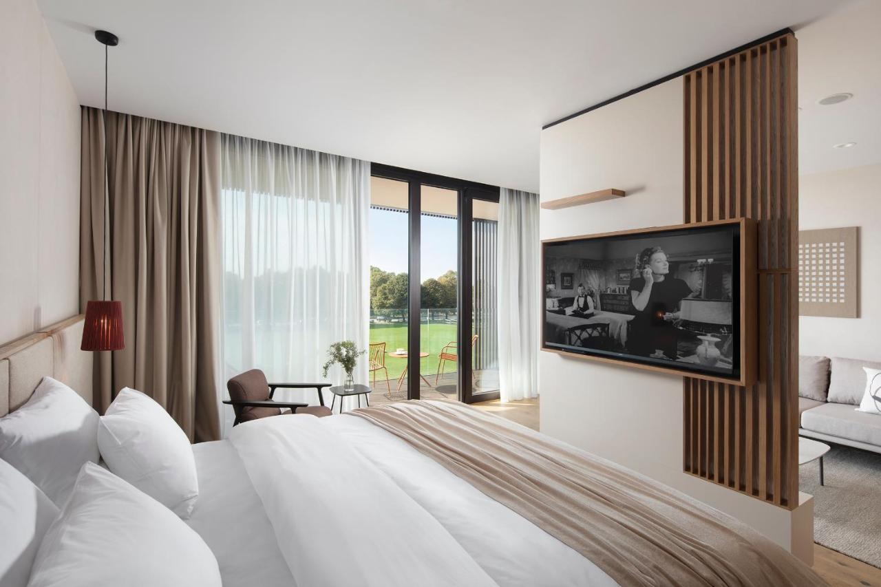Hotel Materra Osijek Exterior photo